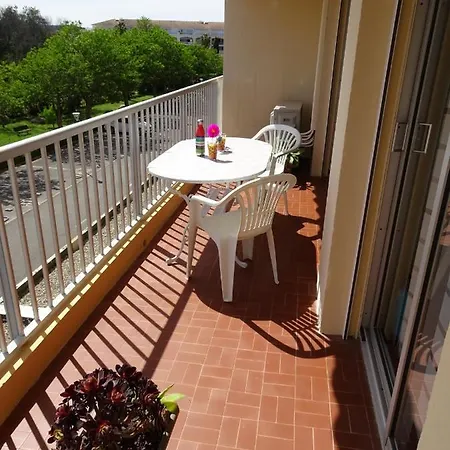 T3 150 M De La Plage, Climatisation, Piscine Et Parking Privatif -
