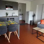 T3 150 M De La Plage, Climatisation, Piscine Et Parking Privatif - Apartamento Le Lavandou