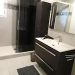 Apartamento T3 150 M De La Plage, Climatisation, Piscine Et Parking Privatif -